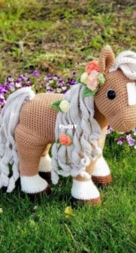 Violets and Heather - Heather Kumpf - Summer Horse - Vesennyaya loshad - Весенняя лошадь - Russian - Translated