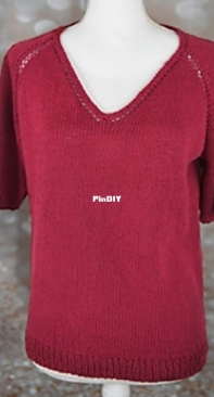 String of Pearls Raglan Tee by Therese Chynoweth-Free
