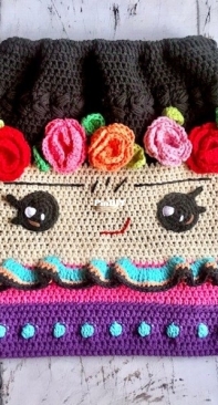 Bhindi crochet - Celeste Ronzano - Frida backpack - Mochi Frida - Spanish
