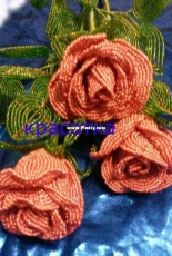 roses from beads