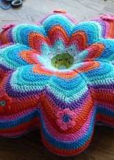 Crochet Pillow Banju finished