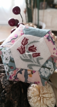 Pin cushion