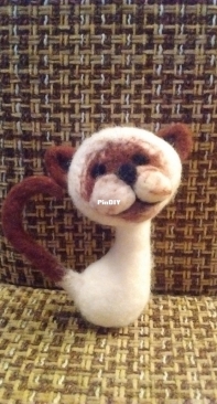 Siamese heart - needle felting