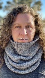 Tide and Pebble Cowl Two Ways by Shilo Weir-Free