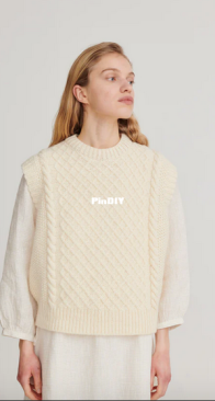 Oda Vest by Judy and Marie Skall - Skall Studio