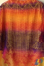 Flying Doves Shawl by Lilia Komosa-English,Russian-Free