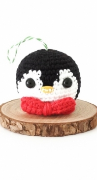 Stitch by Fay - Fay Lyth - Penguin Ornament - Free