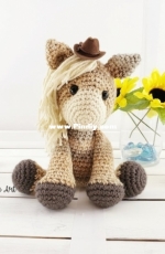 Sweet Oddity Art - Carolyne Brodie - Mini Horse