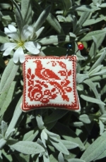 Little needle cushion
