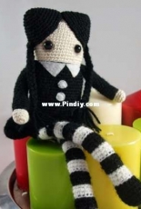 Crochet Creativo-Hamma Style and Amigurumis-Marta Ruso - Wednesday - Free