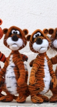 Elena Ermak - Tiger - Russian