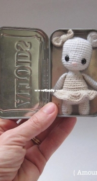 Amour Fou - Carla Mitrani - Minty the tiny mouse - Minty la pequeña ratoncita - Spanish - Free