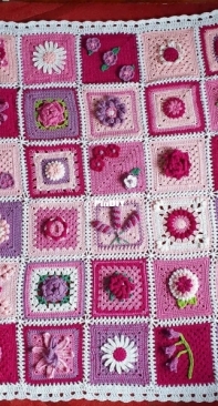 Cute Crochet Makes Flower Crochet Blanket