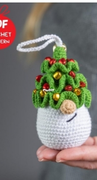 Mufficorn - Olga Chemerys -  Keychain Christmas Tree Gnome