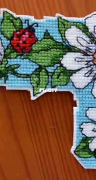 Dimensions - Computer / PC Corners 72729 Ladybug Charm