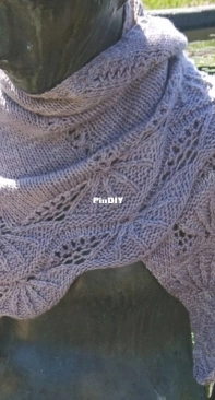Simpukat shawl by Hanna Kyttä - Free