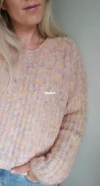 Hyun Sweater by Karoline Skovgaard Bentsen - Aegyoknit  - Norwegian or English