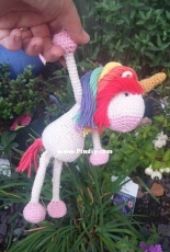 Tangle tree creative - Gina Rahman  - Iris the unicorn - Free