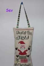 LK Unwrap Xmas