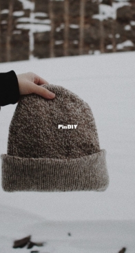 Verso Hat by The Petite Knitter