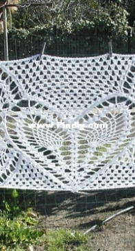 Spider Mambo Designs - Laurie Kahn - Winged Heart Shawl