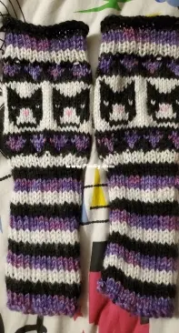 Jiji Fingerless Gloves by DH Morris-Free