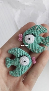 Crochet Pattern By Lily - moi prelesti - Liliya Sharipova - Лилия Шарипова - Fish Brooch - Брошь рыбка - Russian - Free