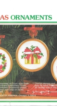 Needlecraft WonderArt - 5591 - Wreath, Present and Candle Christmas Ornaments