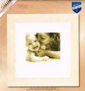 Vervaco PN-0143732 / 35.481 Mother Love - Cuddling Baby