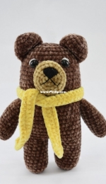 Círculo SA - Raquel Medeiros - Cocoa Bear with Scarf  - Cacau o Urso de Cachecol - Portuguese - Free