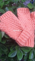 OPARI mittens by Genre Unique-Free