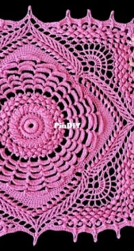 Nelly Klos - Peony Doily - English