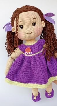 Amiville - Sarah Hafez - Emma Doll