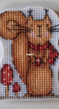 Autumn Squirrel by Durene Jones - Free