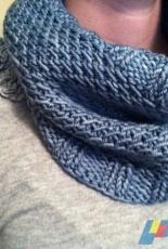 Blue Streak Cowl by Wendy Chapman /Blue Dog Workshop-Free