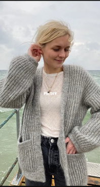 November Jacket by Mette-Wendelboe Okkels - PetiteKnit  - Russian translated