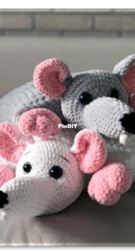 Maresya Handmade - Pillow rat - Russian