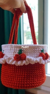 Lets Yarn Over Over - Duong Nguyen Thuy - Cherry handbag
