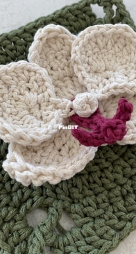 Made by Lisek - Anna Lisek - Orchid Granny Square