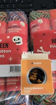 Hobbii Halloween delivery