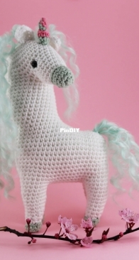 Irene Strange - Clara the Unicorn