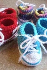 Loopysue- Suzanne Resaul- Crochet Baby Converse - Free