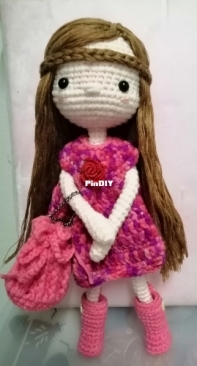 Amigurumi Doll with Bag