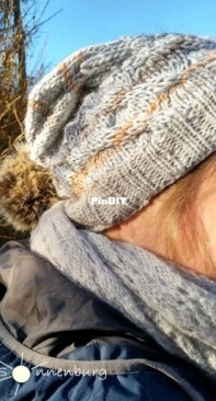 Wellen im Sturm Beanie by Frau Sonnenburg-English, German, Free