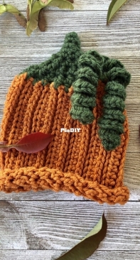 Itchin for some Stitchin - RaeLynn Endicott -My Lil’ Pumpkin Pie Newborn Sleep Set