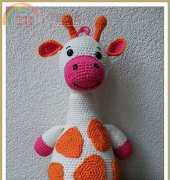 Kuddlez 20110718  Giraffe Muziekdoosje - Dutch