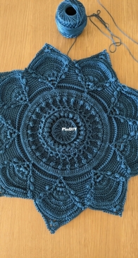 Floornament - Andrea Harding - Flora