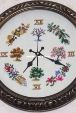 4 Season Clock from Creaciones Artime Relojes 1