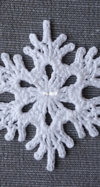 Jessica Wifall - Coriander Snowflake - Free