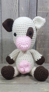 Happy Hook Designs - Megan Alameda - Clarice The Charming Cow - Free